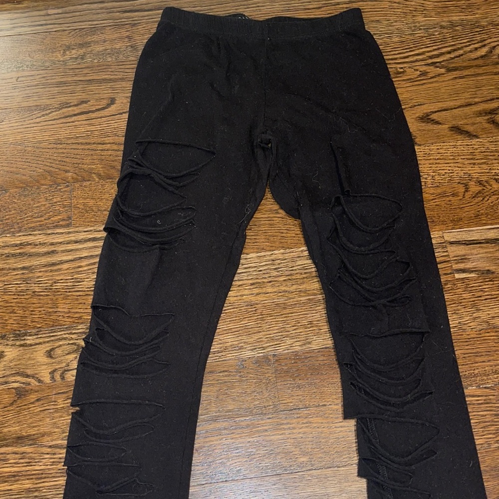 Black slit leggings